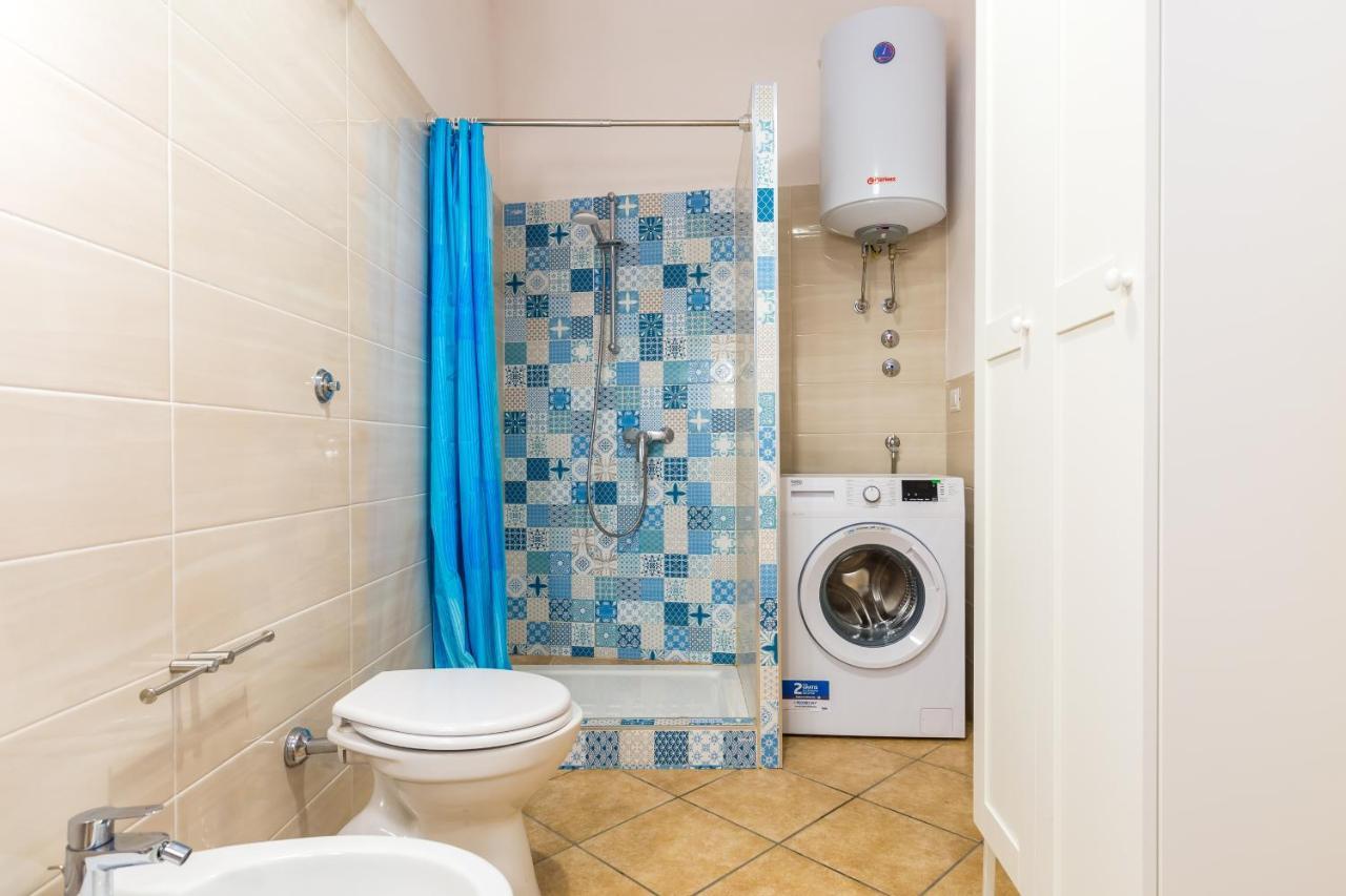 Tizzano House - La Marina Lejlighed Procida Eksteriør billede